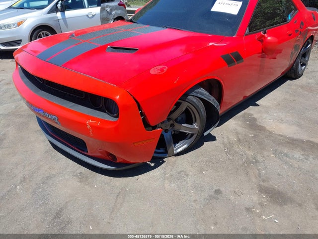 Dodge Challenger Sxt