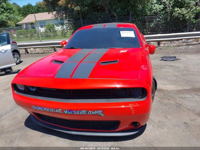 Dodge Challenger Sxt
