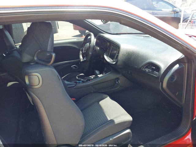 Dodge Challenger Sxt
