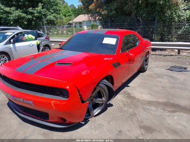 Dodge Challenger Sxt