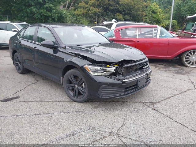 Salvage Volkswagen Jetta Image