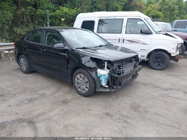 Salvage Kia Rio Image