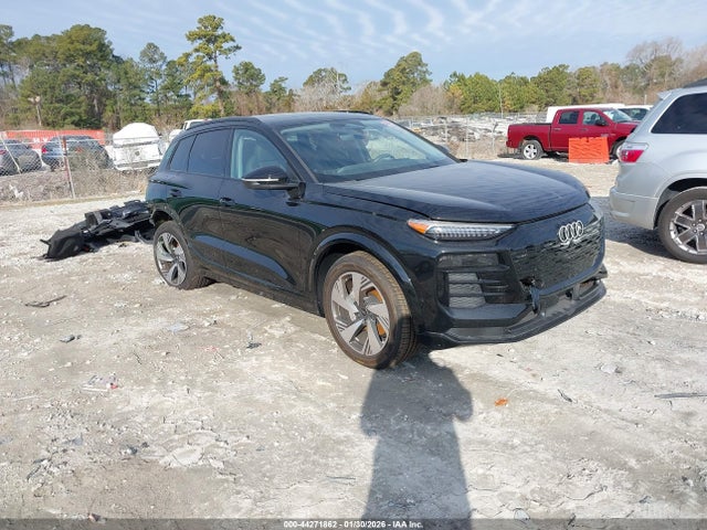 Salvage Audi Q6 Image