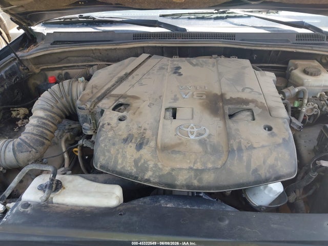 Toyota 4Runner Limited V6