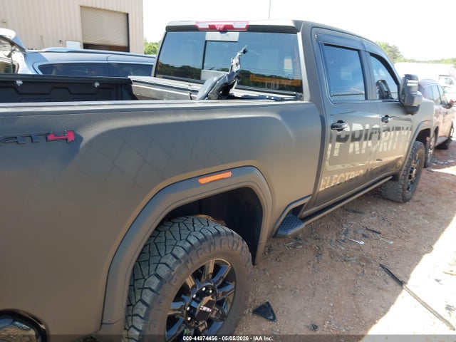 General Motors Sierra 2500HD 4wd  Standard Bed At4