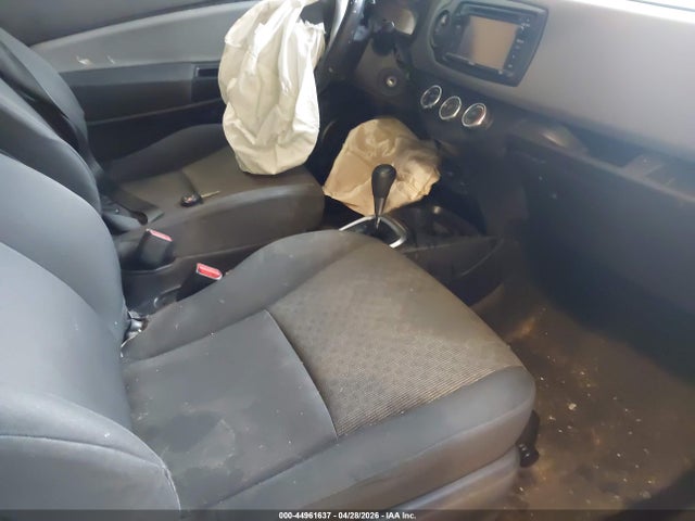 Toyota Yaris Le