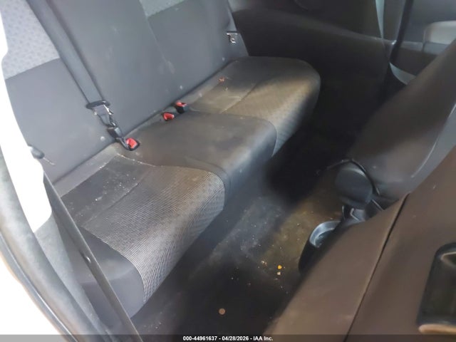 Toyota Yaris Le