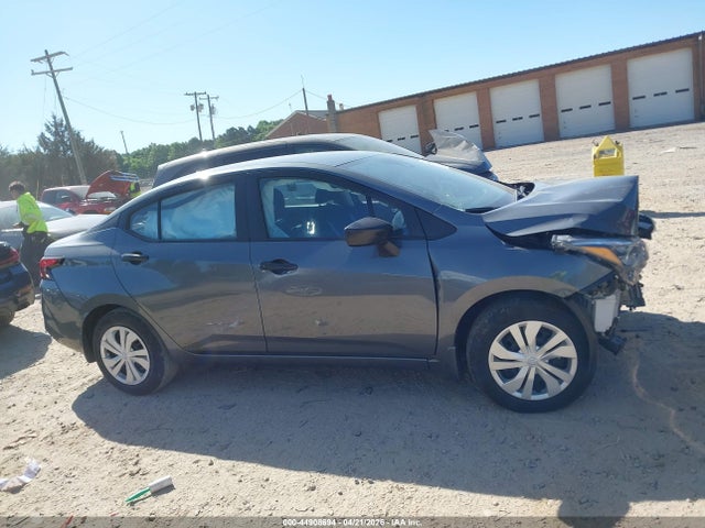 Nissan Versa 1.6 S