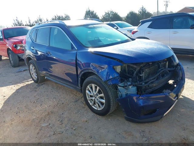 Salvage Nissan Rogue Image