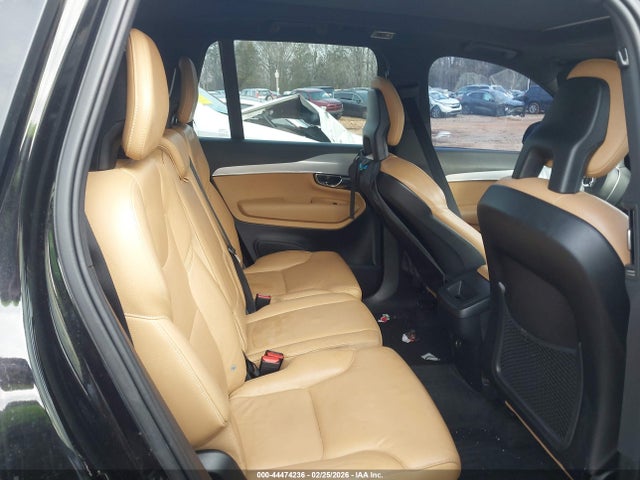 Volvo XC90 T5 Momentum