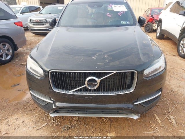 Volvo XC90 T5 Momentum