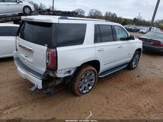 GMC Yukon Denali