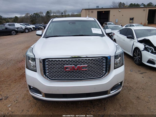 GMC Yukon Denali