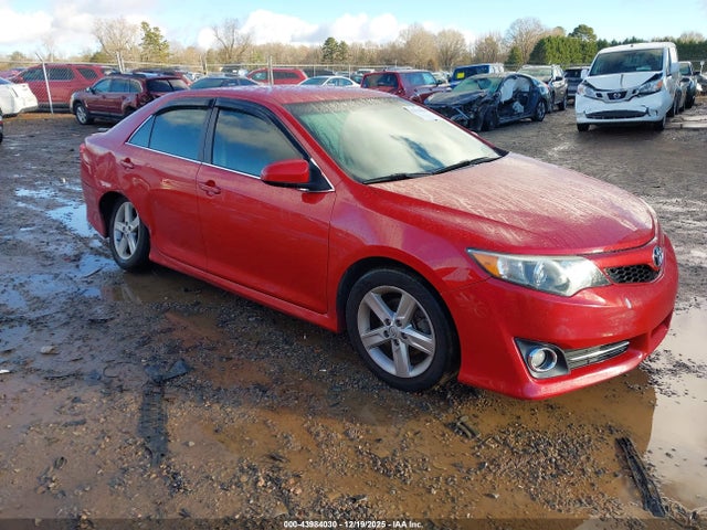 Salvage Toyota Camry Image