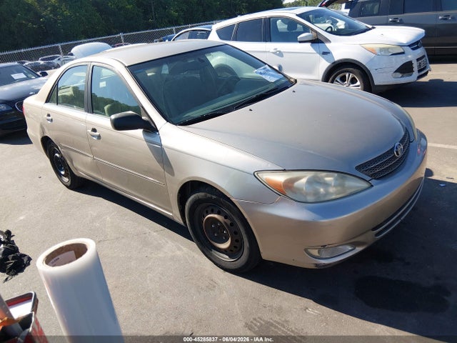 Salvage Toyota Camry Image