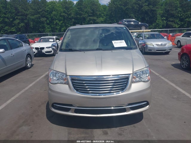 Chrysler Town & Country Touring-l