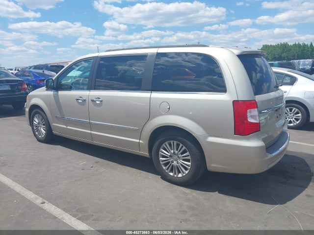 Chrysler Town & Country Touring-l
