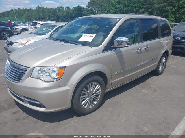 Chrysler Town & Country Touring-l
