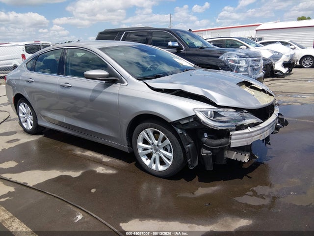 Salvage Chrysler 200 Image