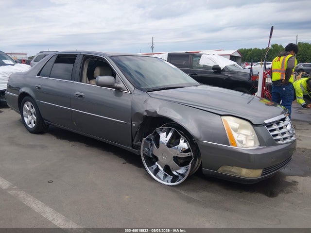Salvage Cadillac DTS Image