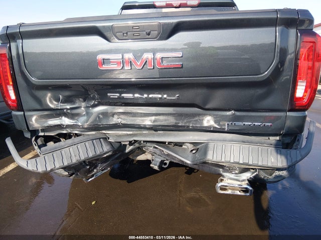 GMC Sierra 1500 4wd  Short Box Denali