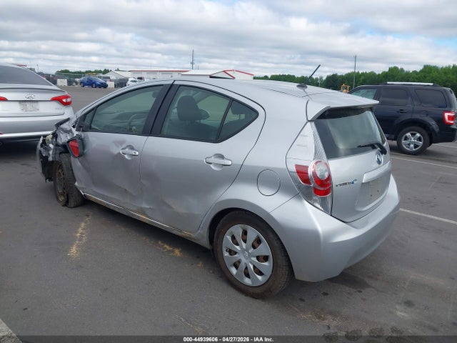 Toyota Prius c Two