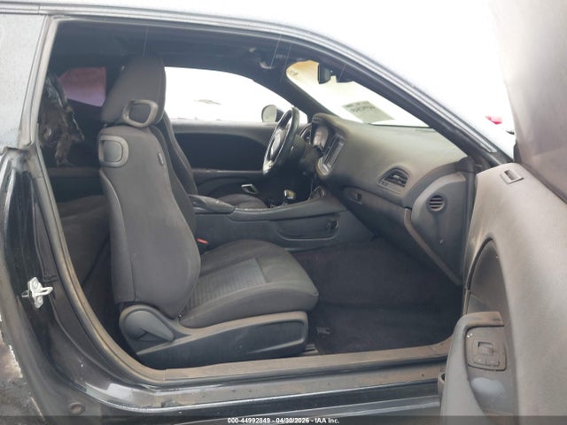 Dodge Challenger Sxt