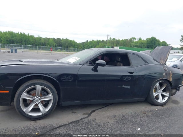 Dodge Challenger Sxt