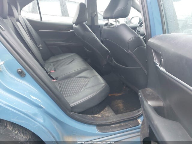 Toyota Camry Se Hybrid
