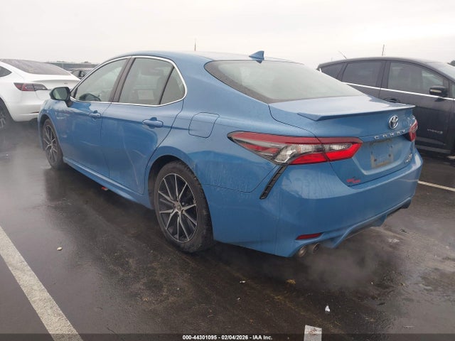 Toyota Camry Se Hybrid