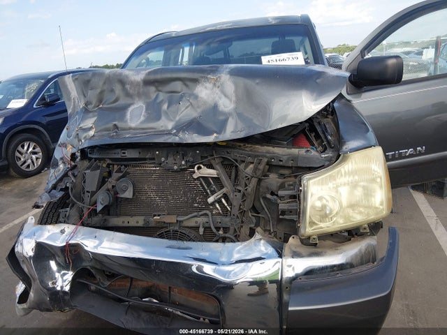 Nissan Titan Se