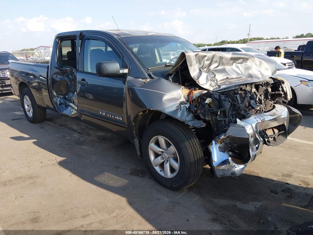 Salvage Nissan Titan Image