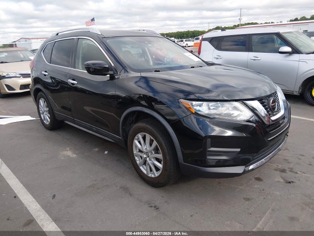 Salvage Nissan Rogue Image