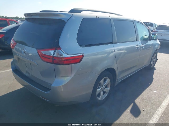 Toyota Sienna Le 8 Passenger
