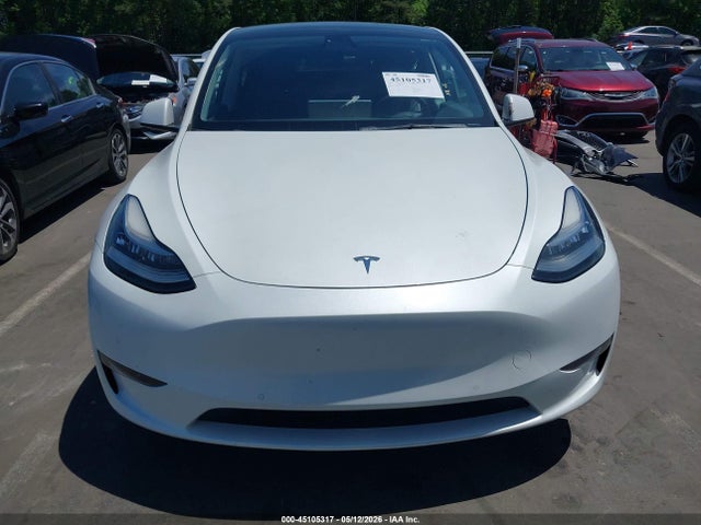 Tesla Model Y Long Range Dual Motor All-wheel Drive
