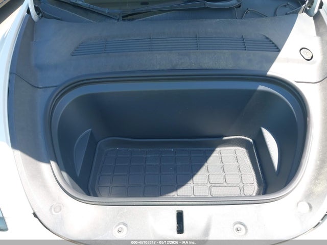 Tesla Model Y Long Range Dual Motor All-wheel Drive