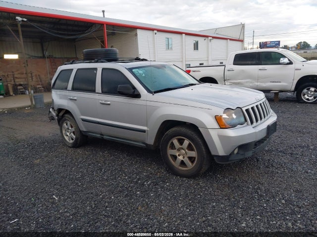 Salvage Jeep Grand Cherokee Image