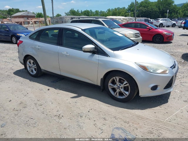 Salvage Ford Focus Image