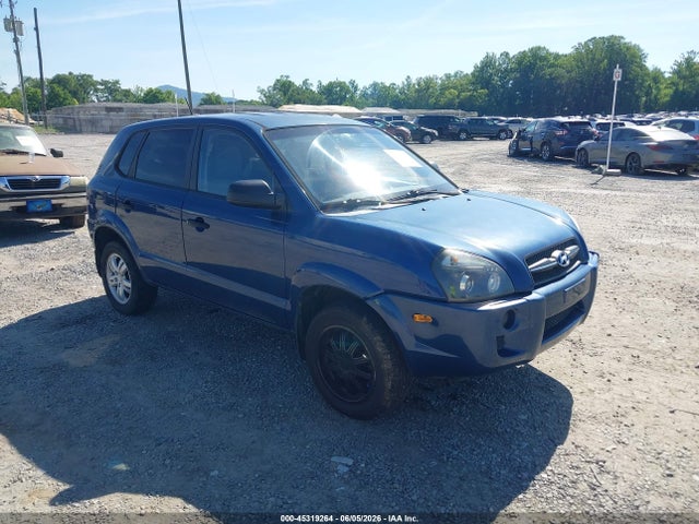 Salvage Hyundai TUCSON Image