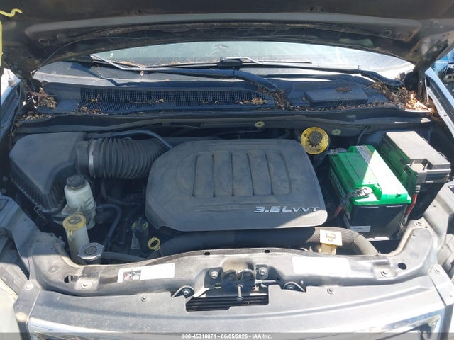 Chrysler Town & Country Touring