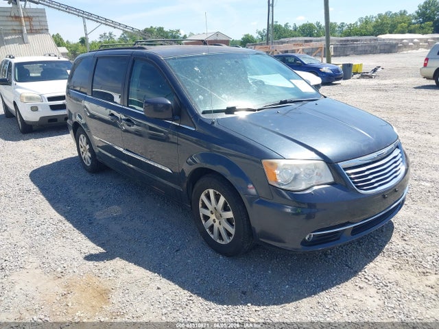 Salvage Chrysler Town & Country Image