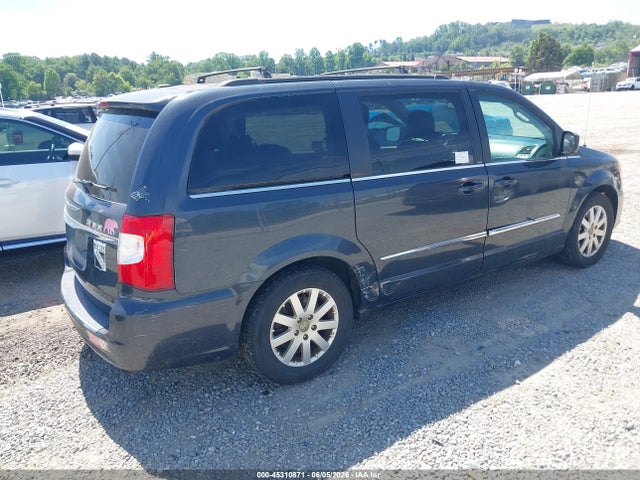 Chrysler Town & Country Touring