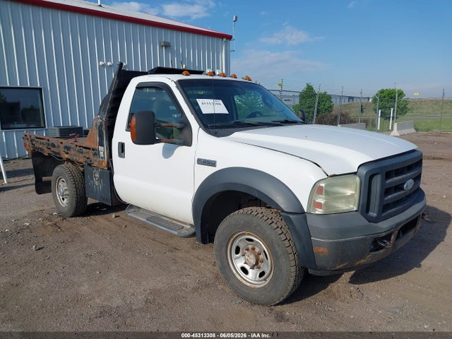 Salvage Ford F-350 Image