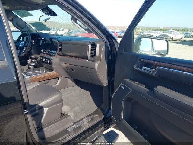 GMC Sierra 1500 4wd  Short Box Elevation With 3sb