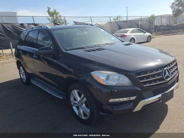 Salvage Mercedes-Benz M-Class Image