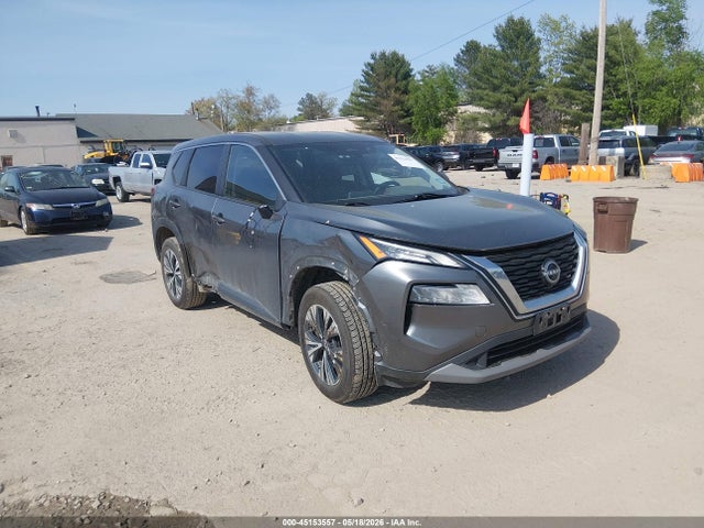 Salvage Nissan Rogue Image