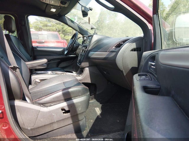 Dodge Grand Caravan Gt