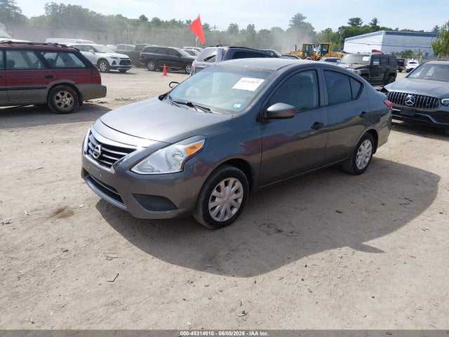 Nissan Versa 1.6 S