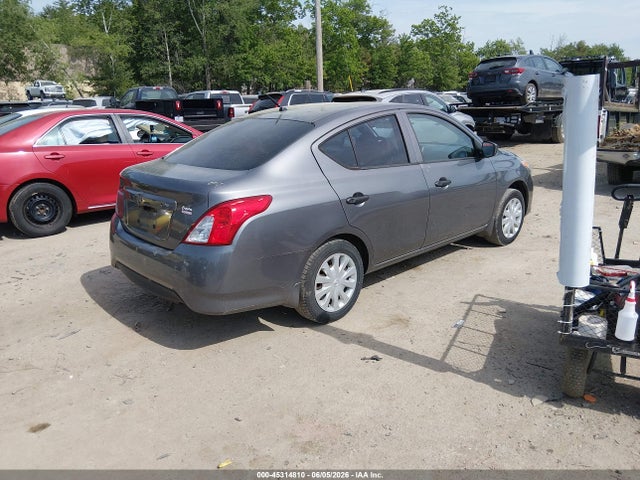 Nissan Versa 1.6 S
