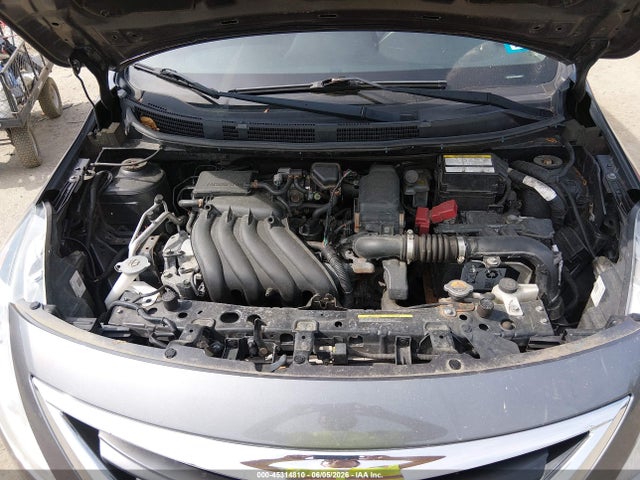 Nissan Versa 1.6 S